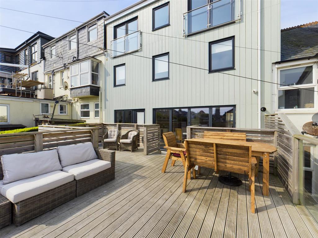 Rear Decking
