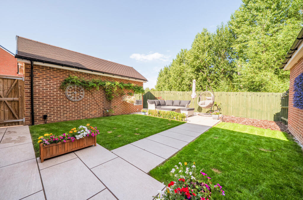 1-1312242-1-6858f...