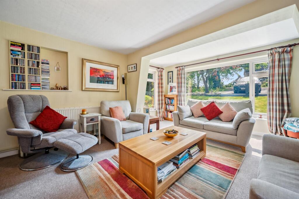 Sitting Room towards windows.jpg