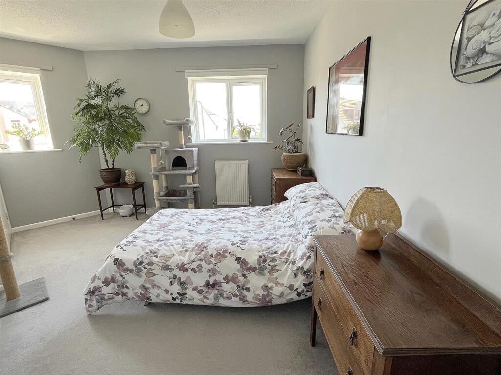 Bedroom One.jpg