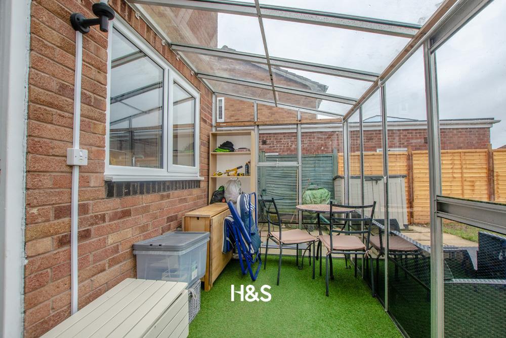 20 deanbrook close conservatory.jpg