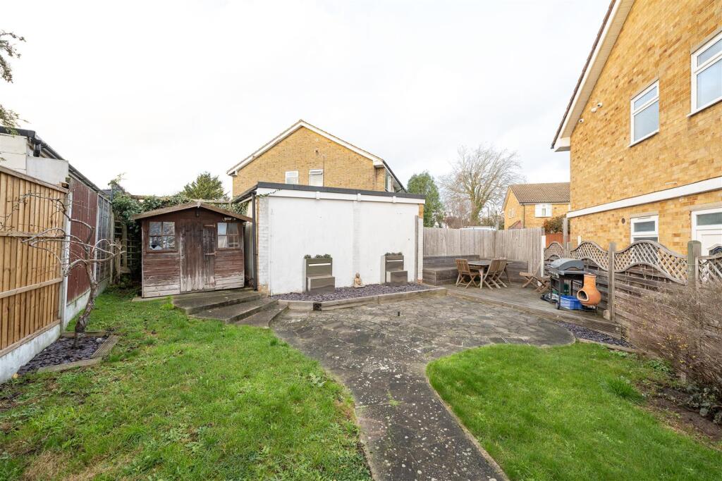 Onslow Close E4