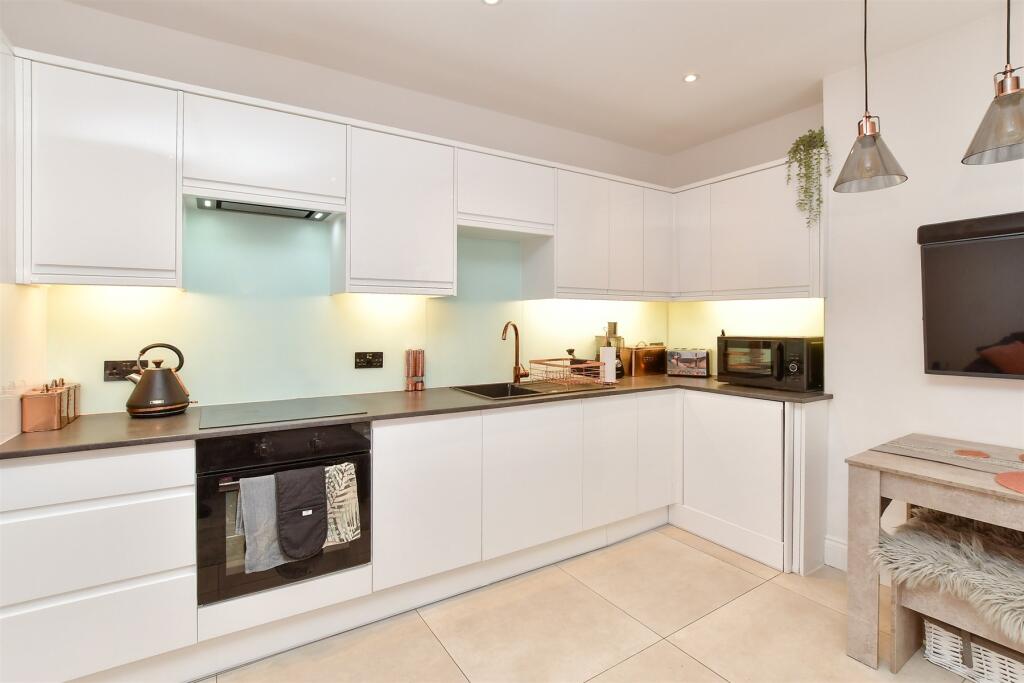 Lounge/ Kitchen/ Diner