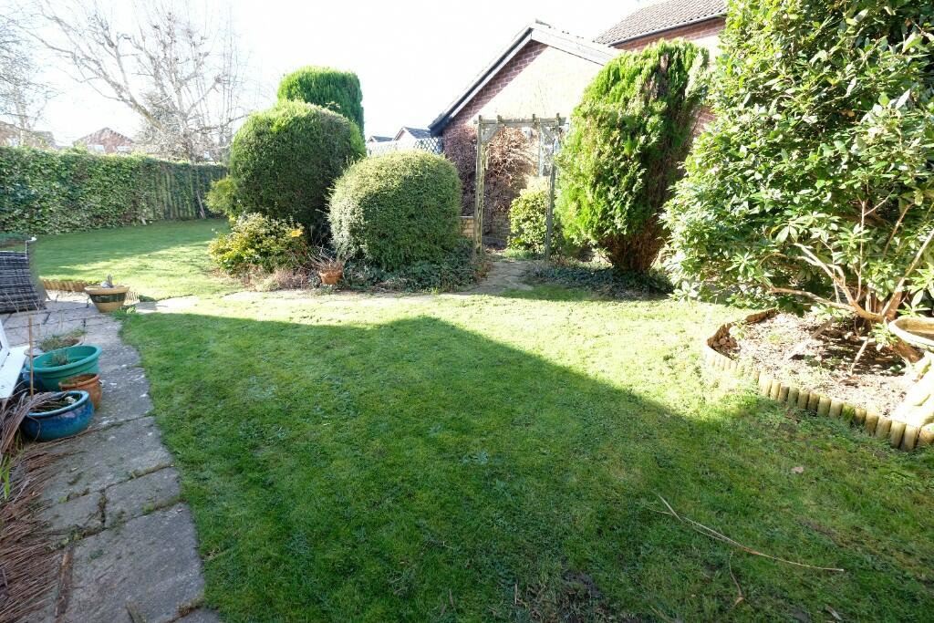 GARDEN 