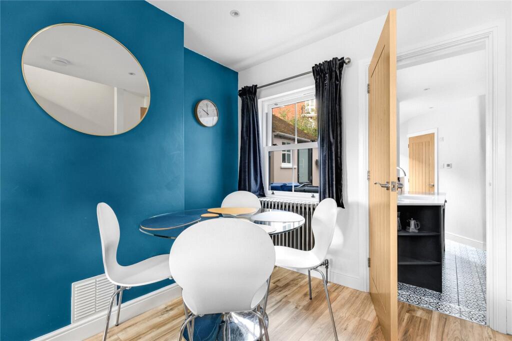 Living/Dining Room