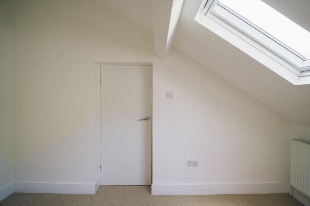 Ystafell Wely 4 / Bedroom 4