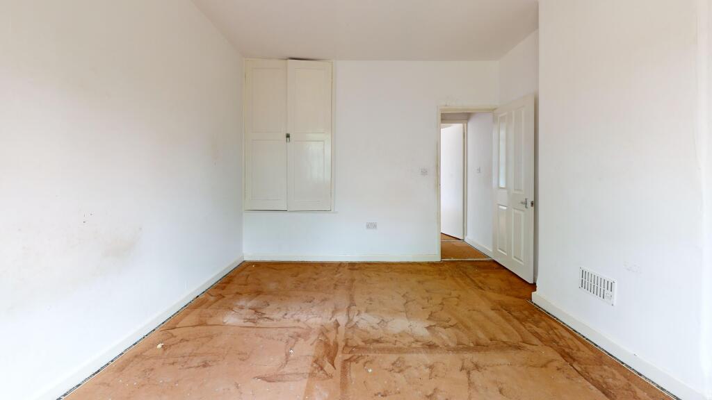 65 Henchman Street, Acton, London, W12 0BW