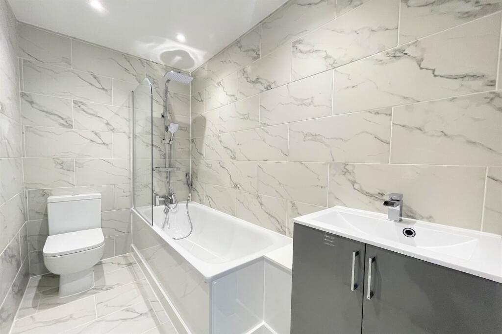 Newly Fitted Bathroo