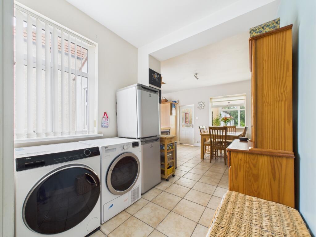 CAM02195G0-PR0081-STILL021