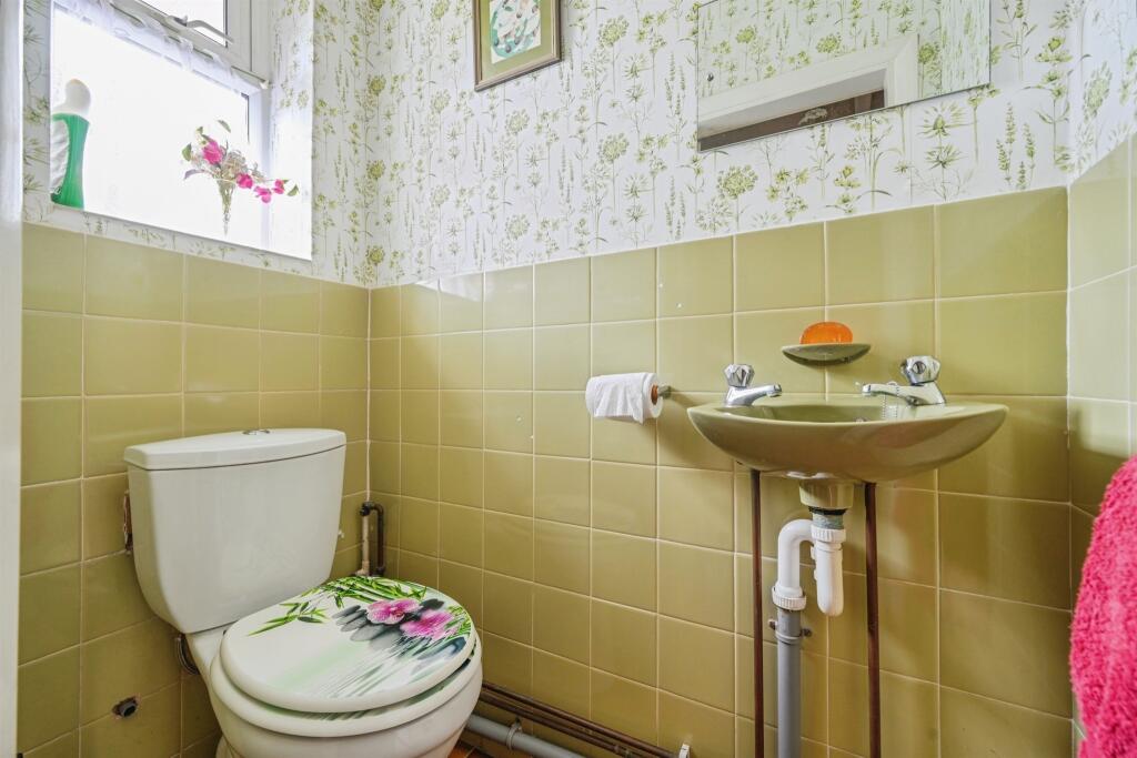 Cloakroom: