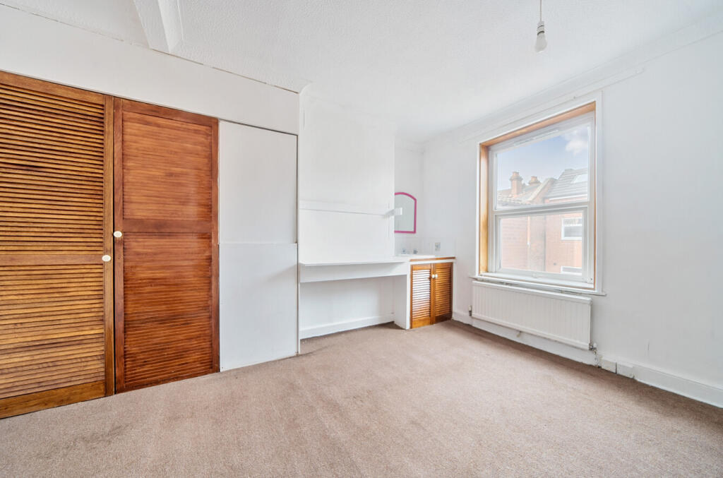 1336691-15-6895f5...