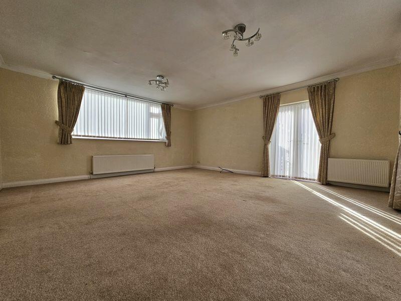 1st Floor Lounge