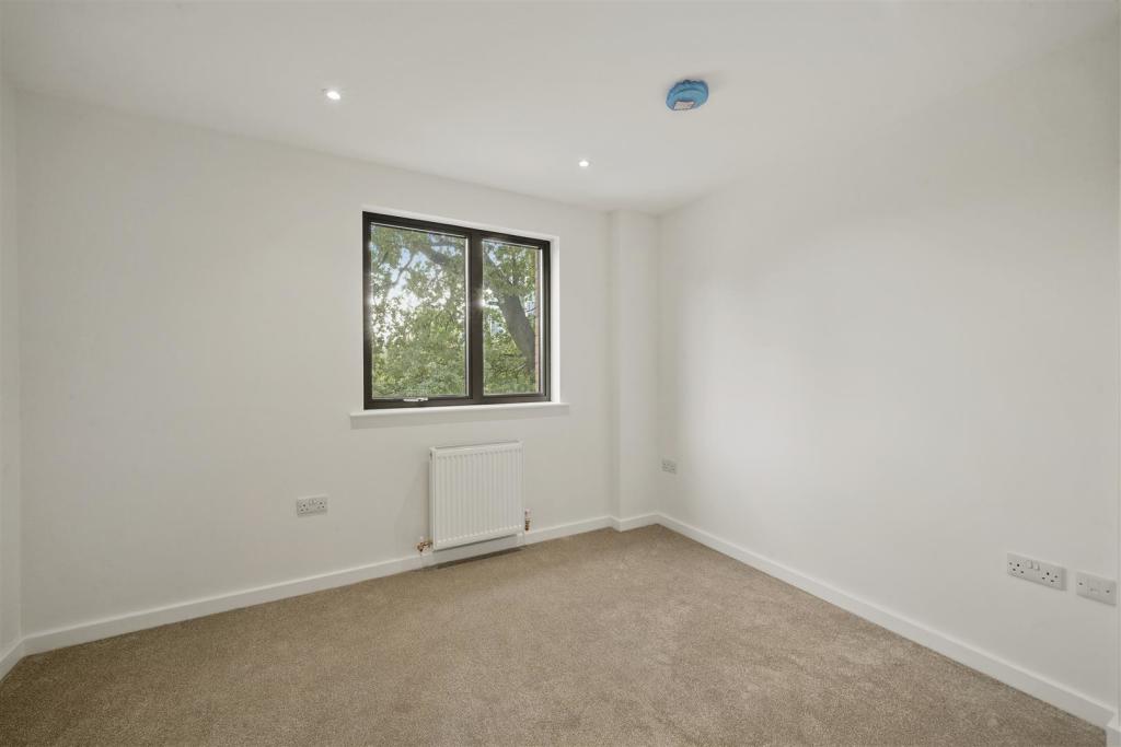 Flat 4, 1 Bridgehill Close, - VyhBUq6oWmwmYDuoLMK8