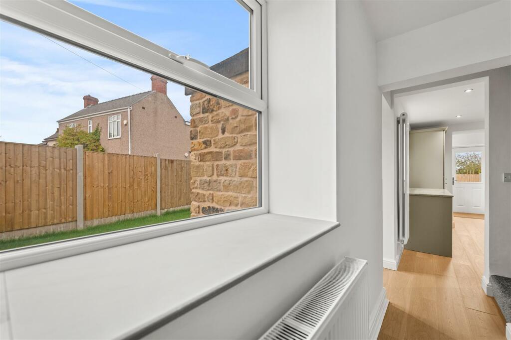8 Bridle Road-12.jpg