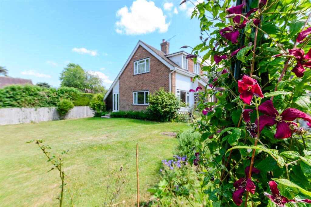 External Lifestyle Photograph