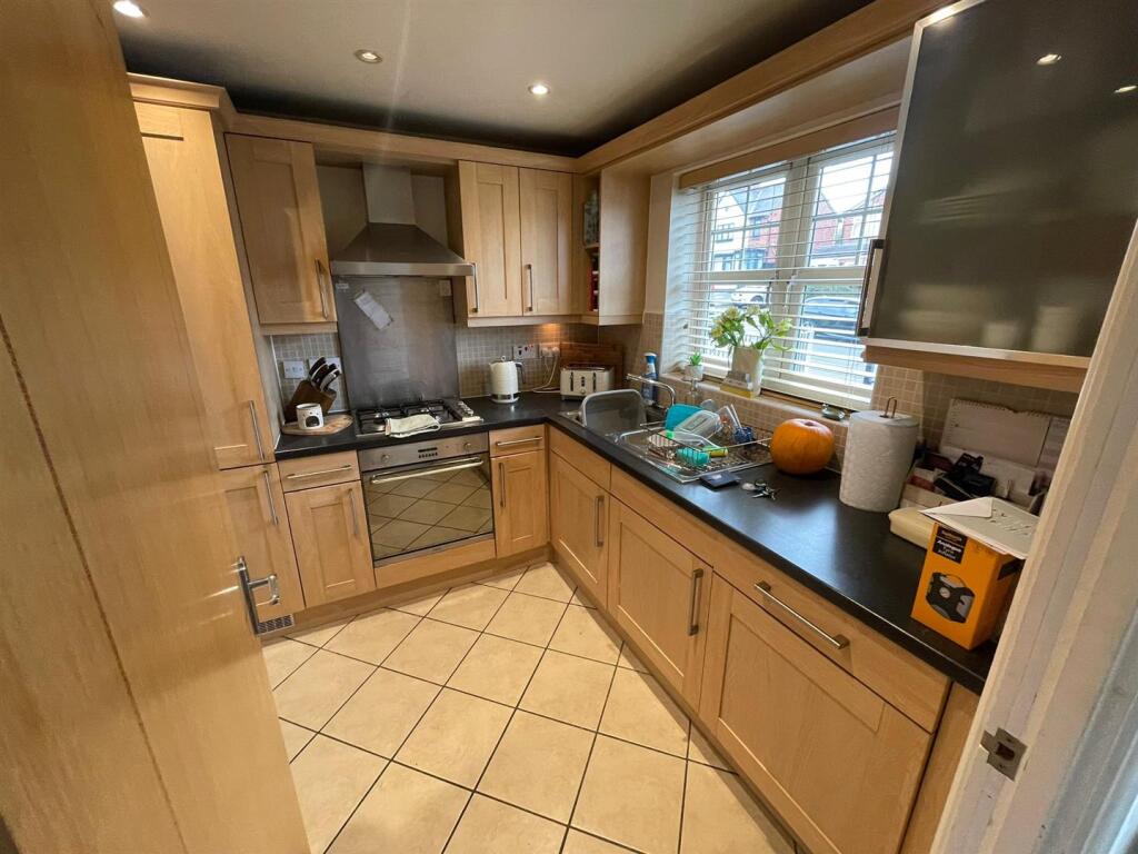 WhatsApp Image 2025-10-17 at 16.07.49_d02144f8.jpg