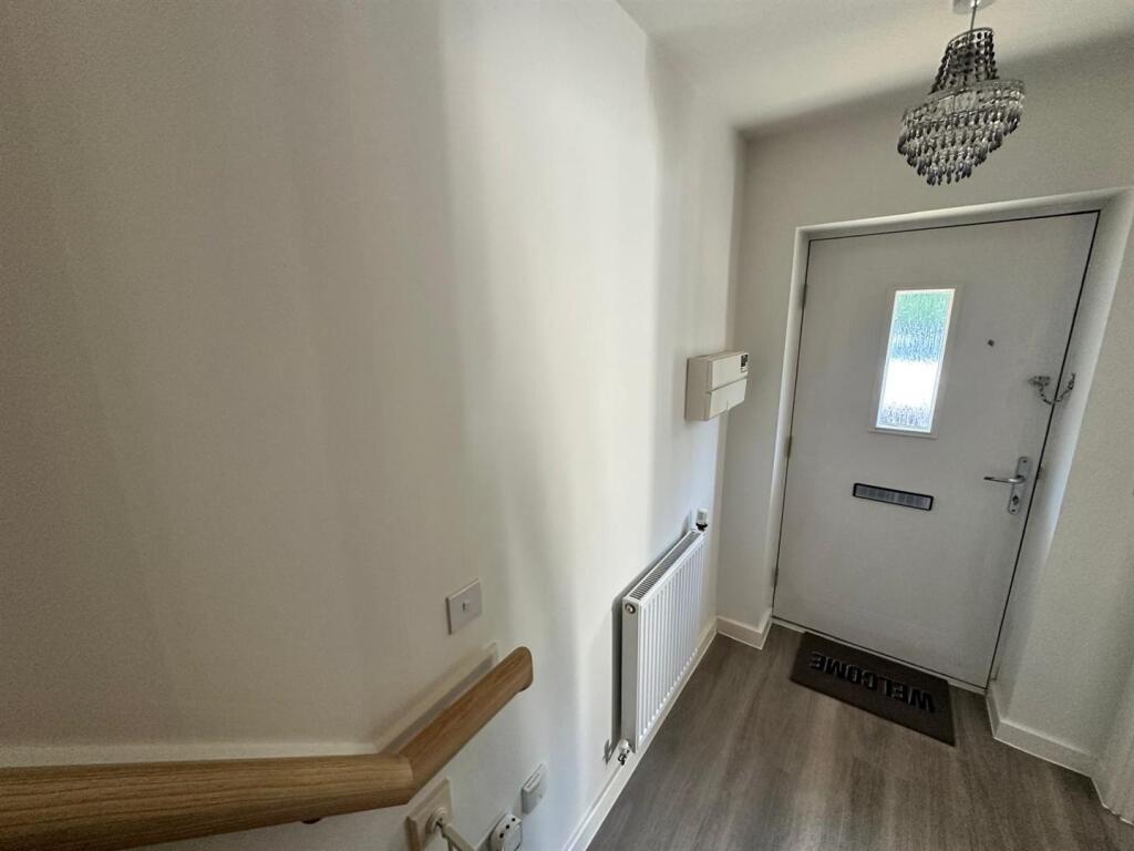 ENTRANCE HALLWAY