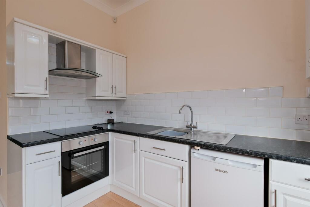 017-8 Croft Road, Larkhall ML9 1BH.jpg