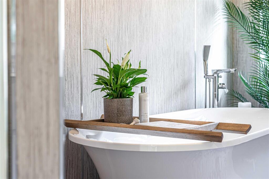 untitled (11 of 2).JPG