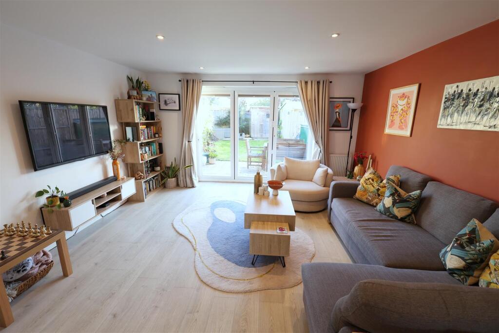 Blackhorse Lane, Downend, Bristol