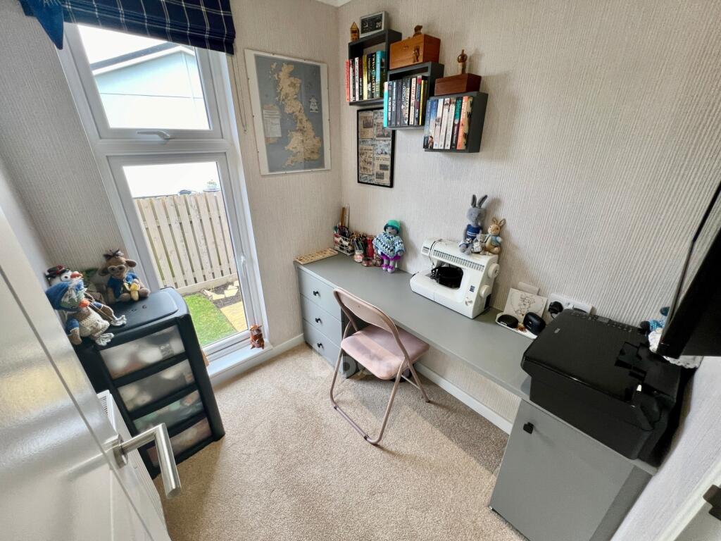 AF1C03B8-FA9D-460A-AECE-F9DB6DC98794