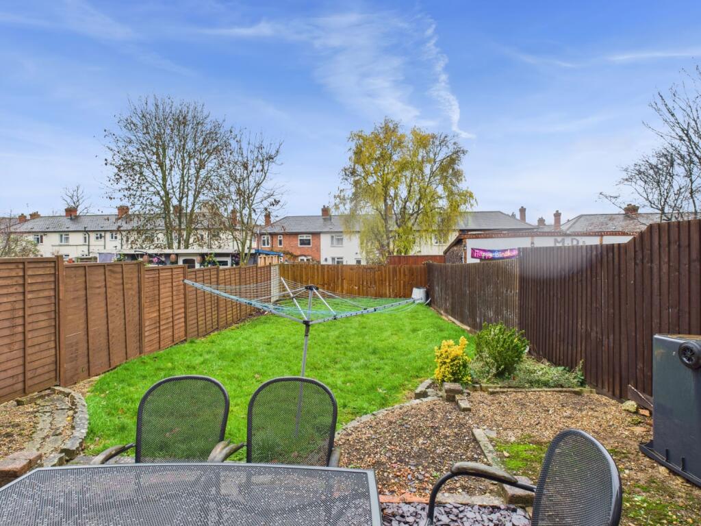 17. CAM04922G0-PR0091-STILL023