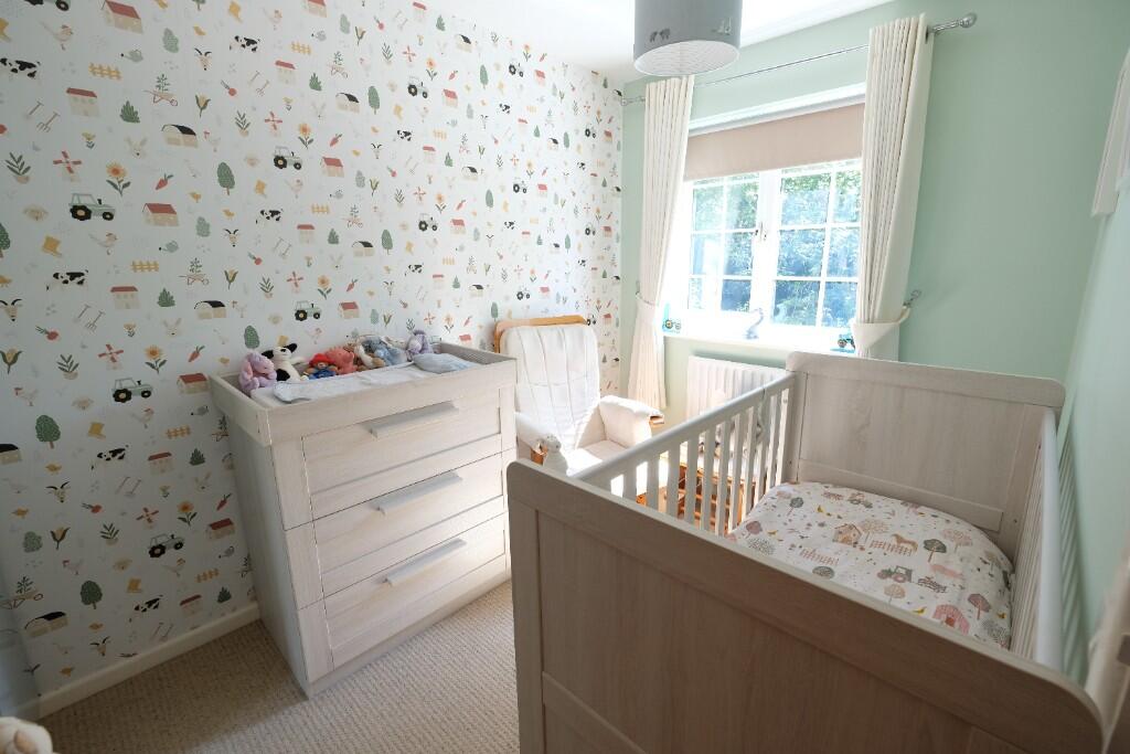 BEDROOM 2