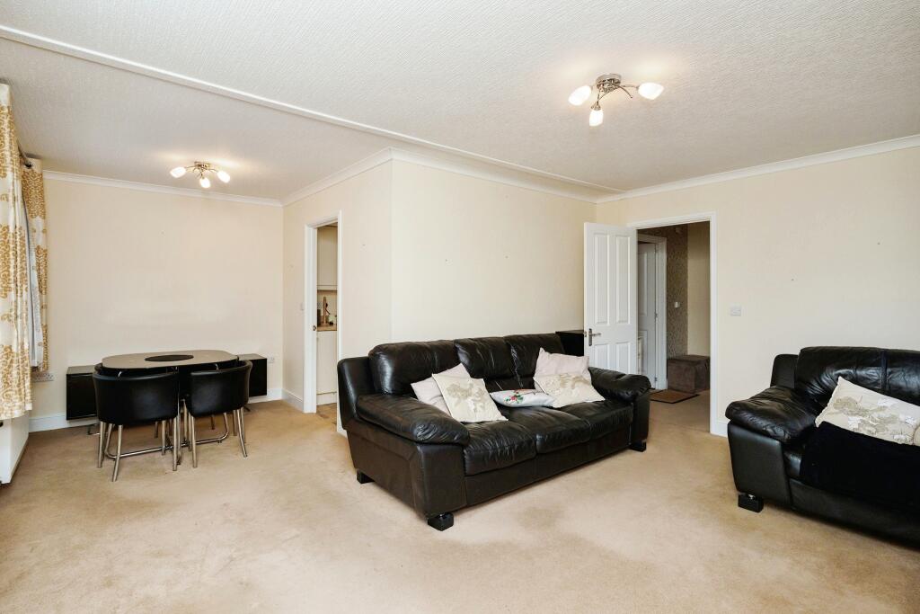 Living/Dining Room