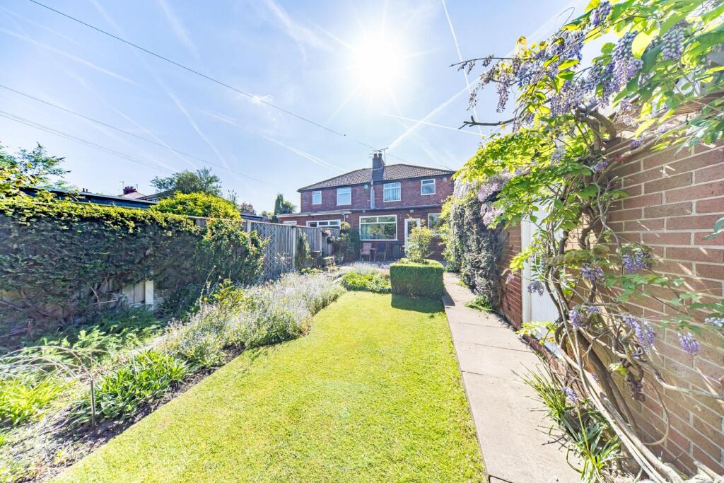 37 Stanley Road garden.jpg