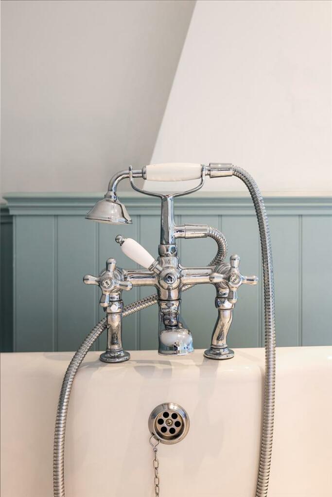 TOWER ROAD, 20A (30).jpg