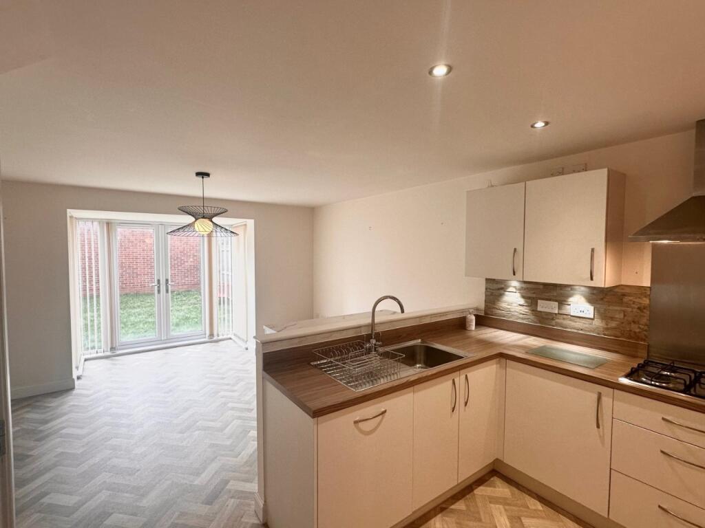 Kitchen/Diner/Living