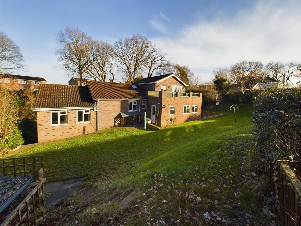 CAM02854G0-PR0306...