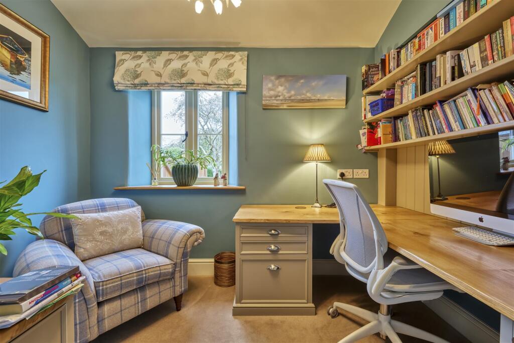 55 Glapthron Rd Upper Benefield-24.jpg