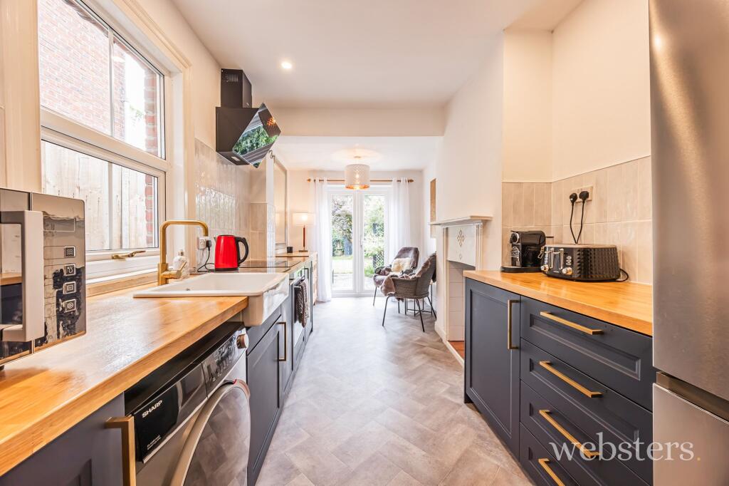 Kitchen / Breakfast Room