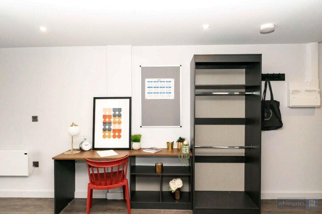 Studio Flat