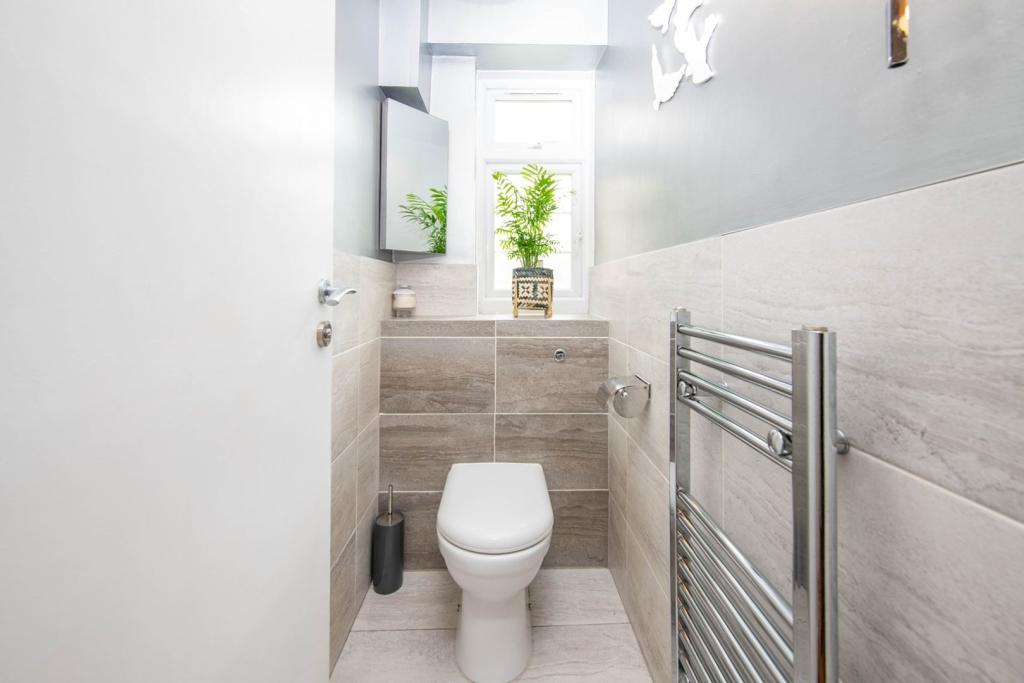 Cloak Room