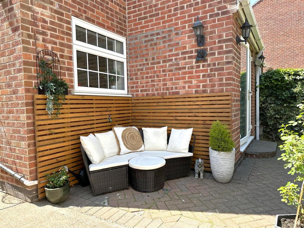 Block Paved Seating Area 814