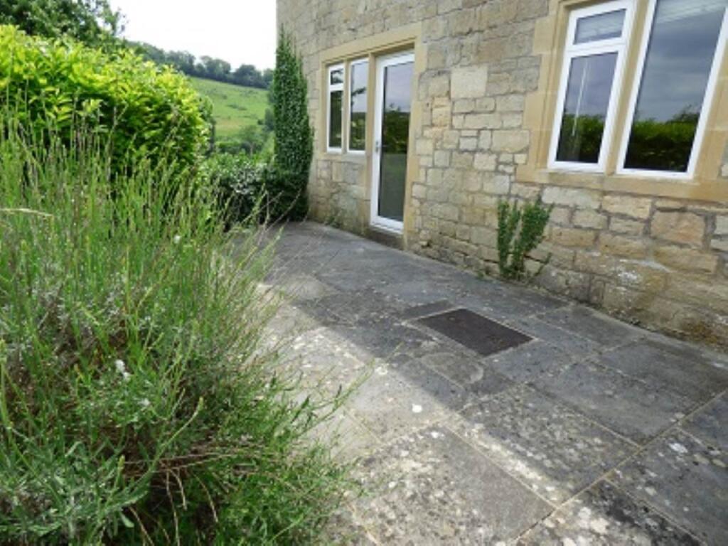 COURTYARD GARDEN