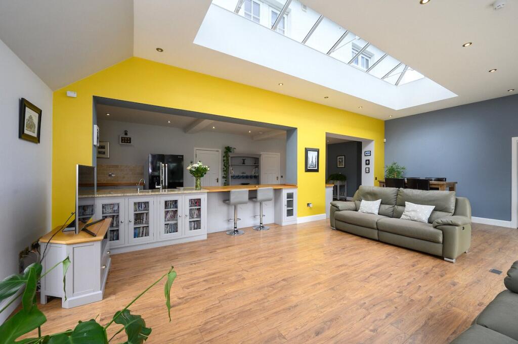 Kitchen/Living Room