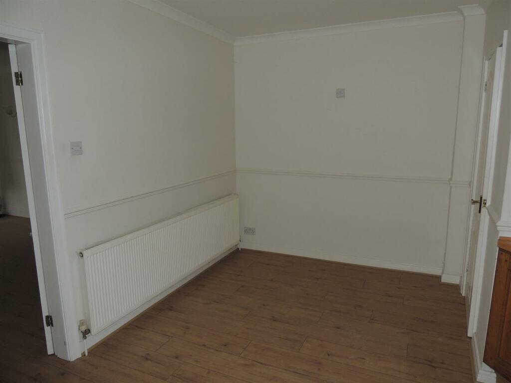THE DINING AREA