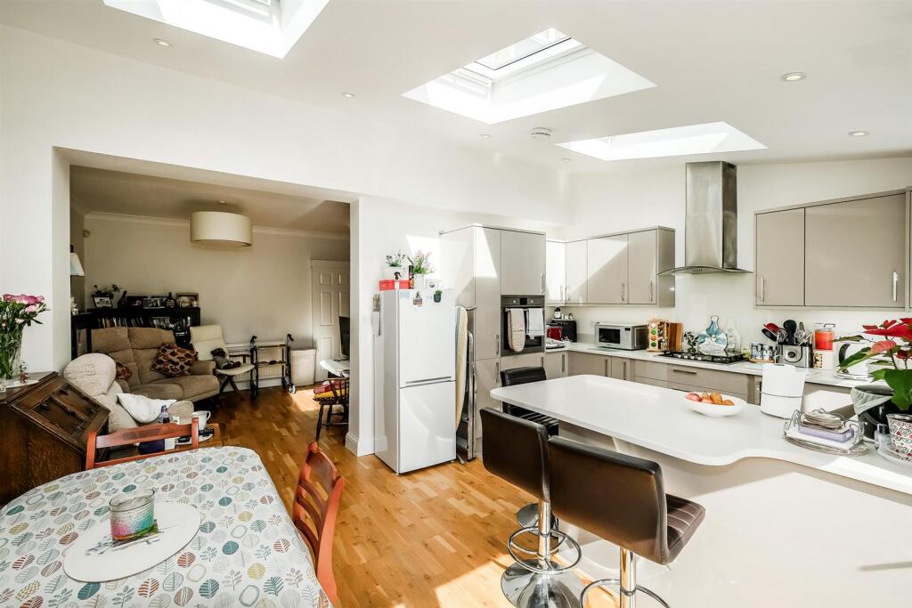 127 Hampton Road-16_web.jpg