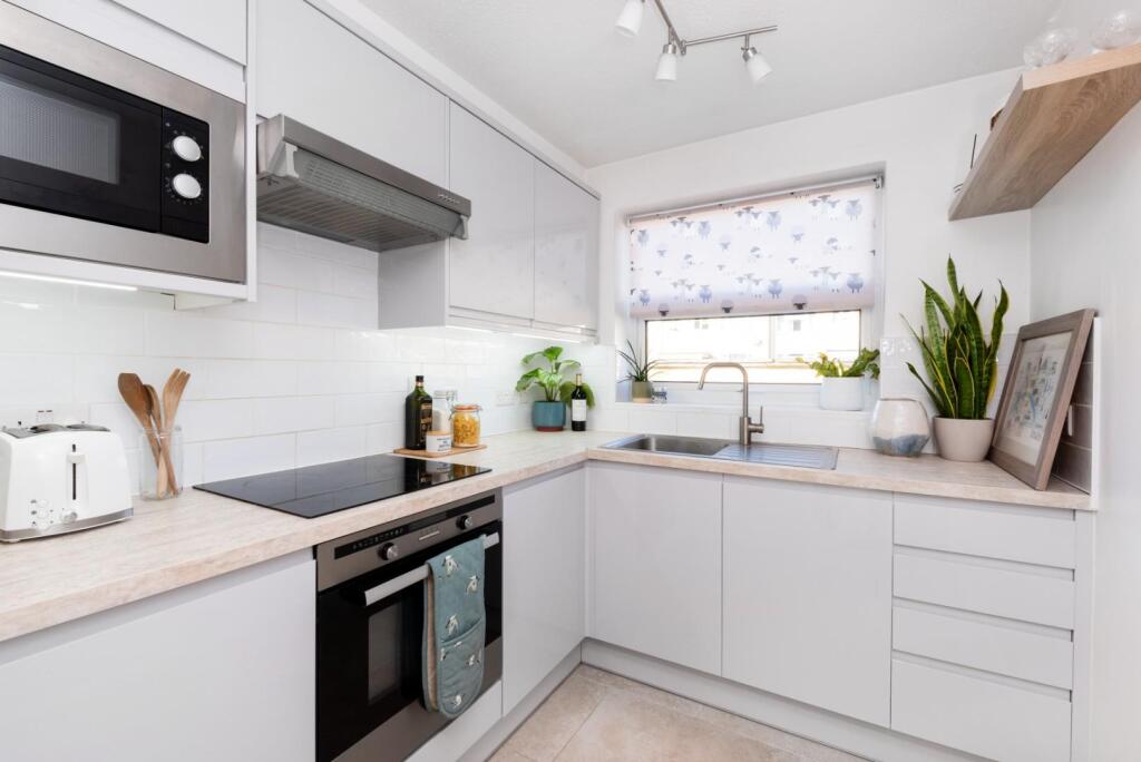 42 Bridge House, Bath. BA1 6BH-7.jpg