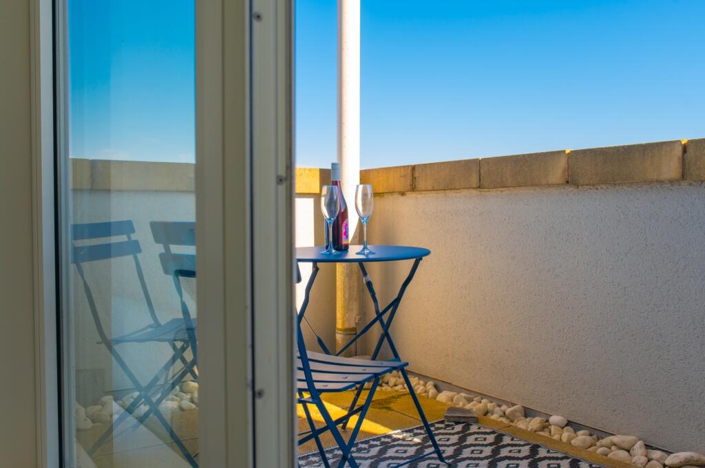 Award-winning Media team on EVERY Listing_35