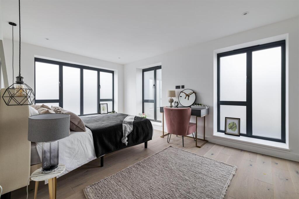 Cleveland House, E7