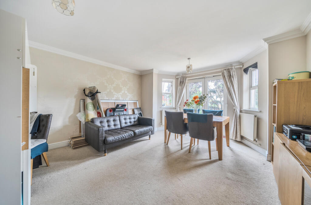 1303606-8-683ed0c...