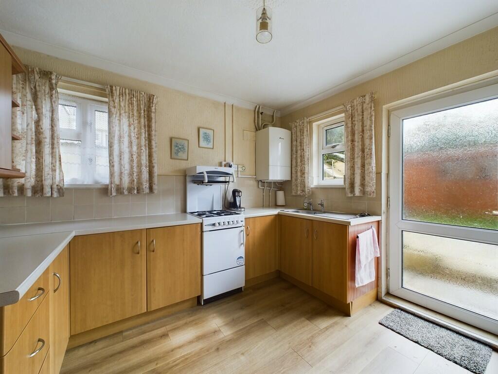 CAM02089G0-PR0305...