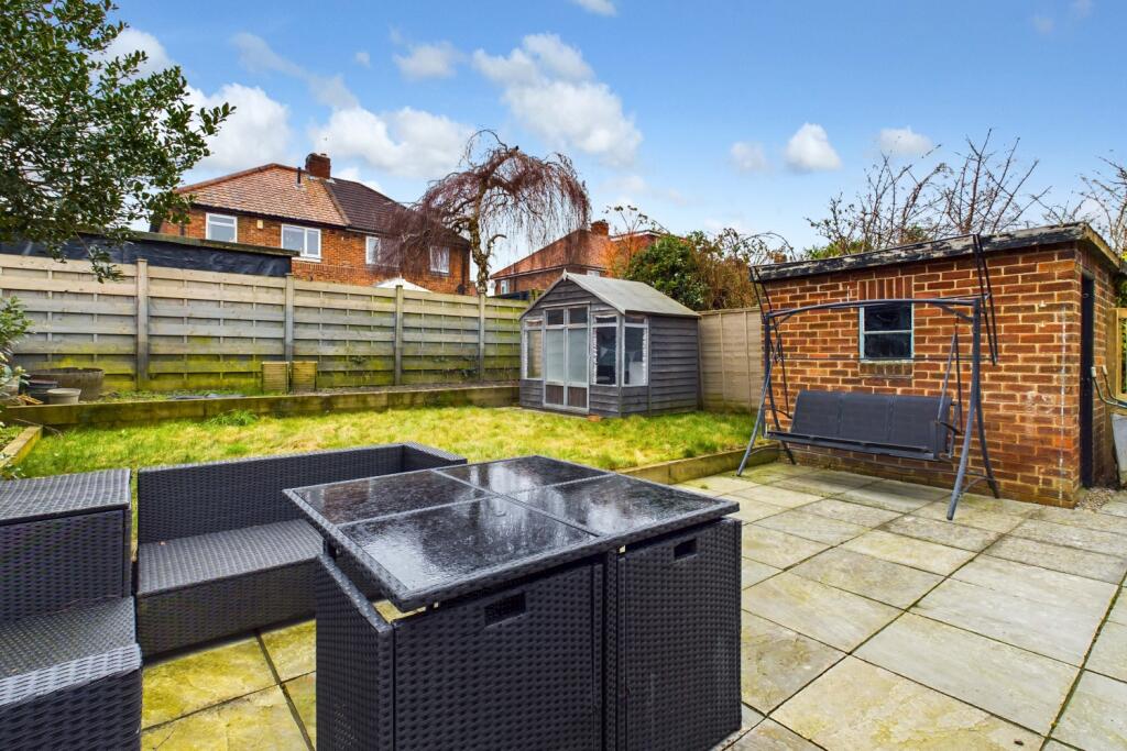 CAM03162G0-PR0207-STILL030