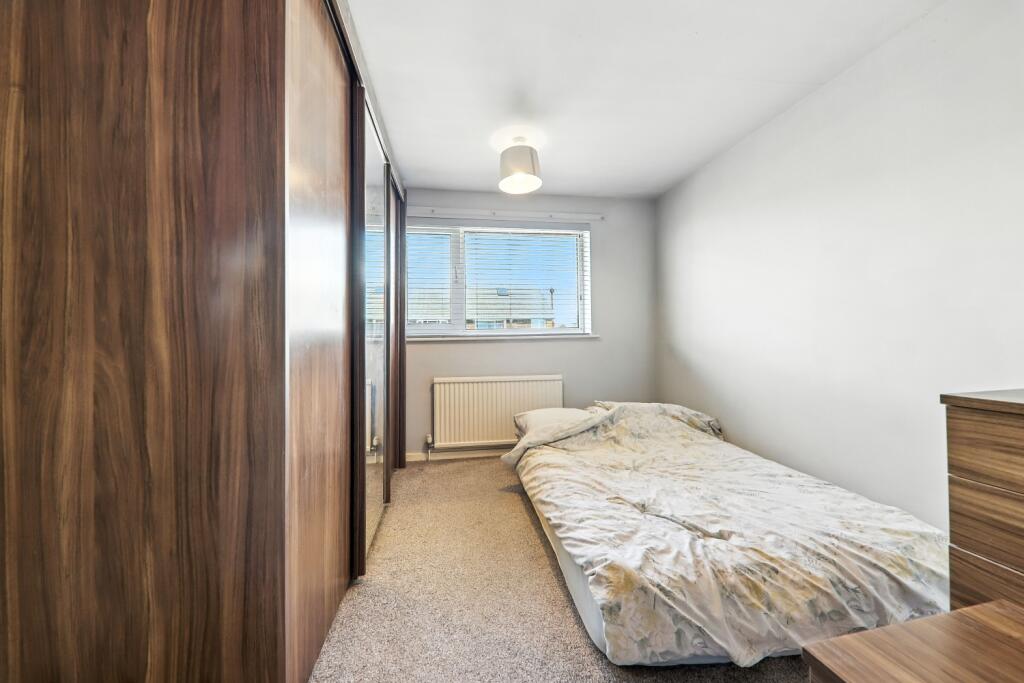 Katrina Grove-EweMove Pontefract.Bed2