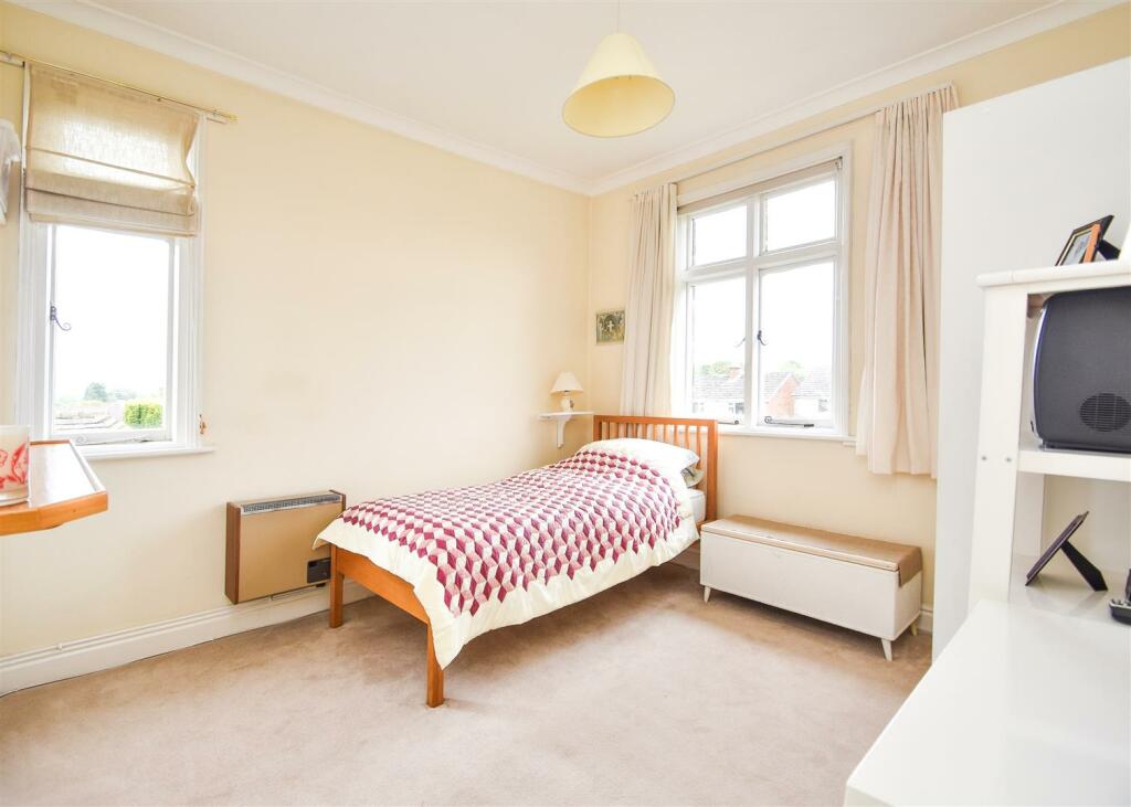 33 Horsebrook Lane - Bedroom 2 (2).jpg