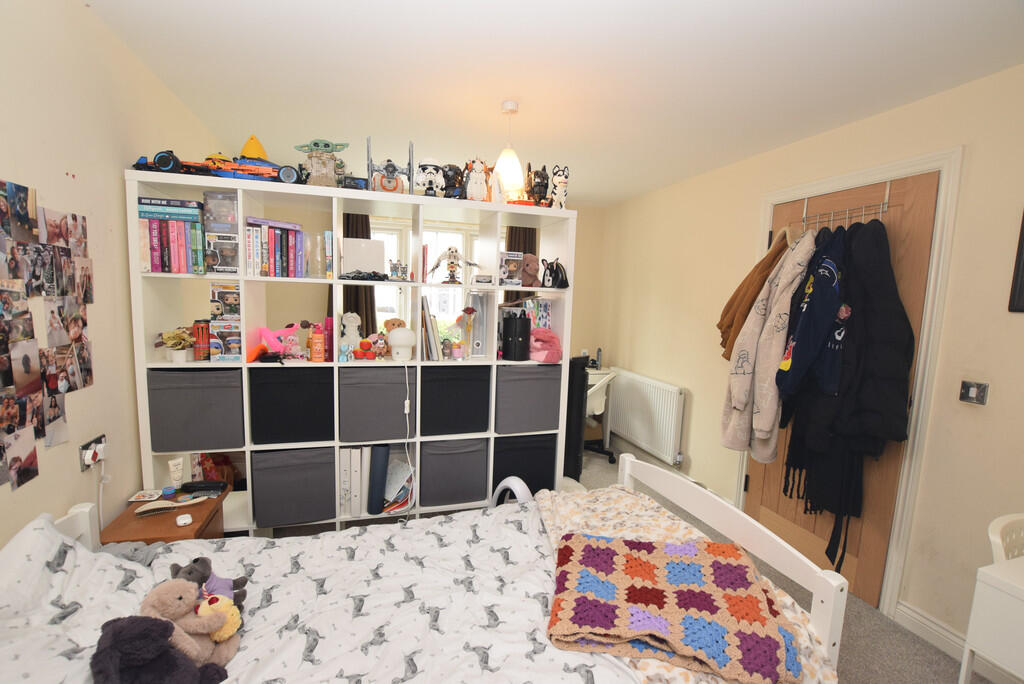 Bedroom 4 GF_edit...